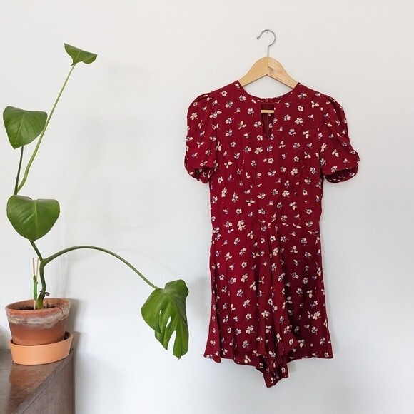 Topshop Red & Blue Floral Retro Style Romper - Picture 1 of 12